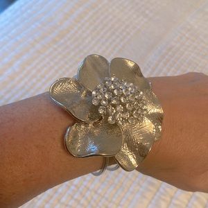 Stunning Flower Bracelet